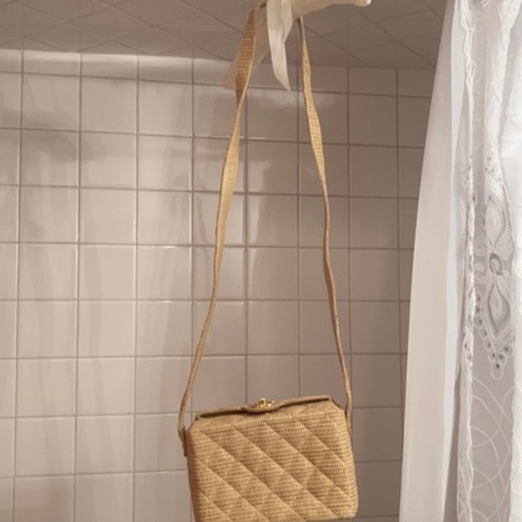 SOLD - CHANEL Vintage 1990’s Shoulder Purse - Picture 6 of 15